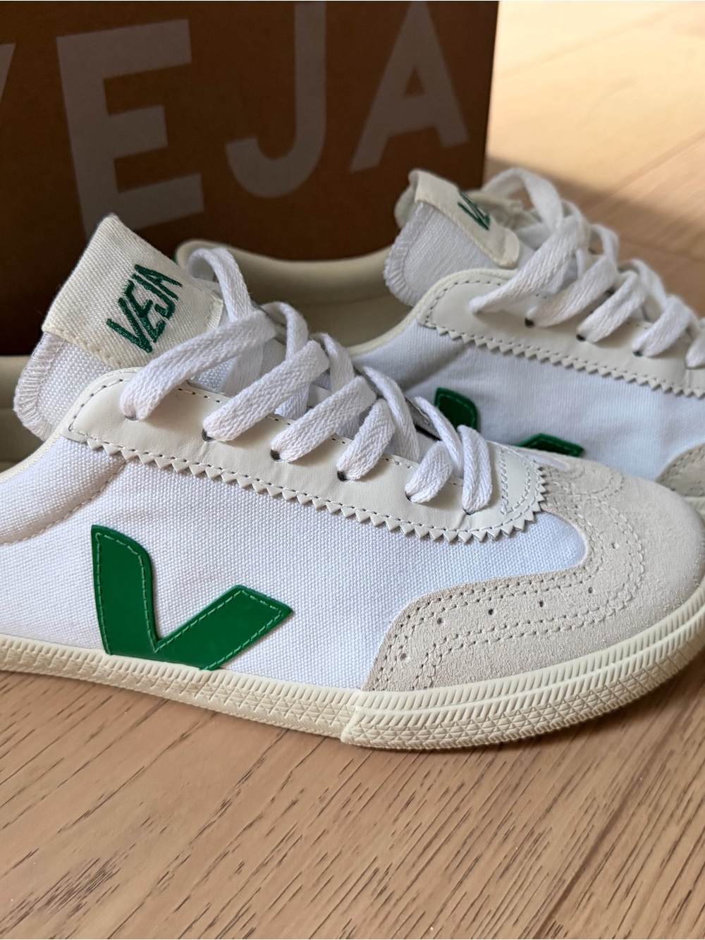 VEJA
Volley leather and suede-trimmed canvas sneakers - Picture 2 of 8